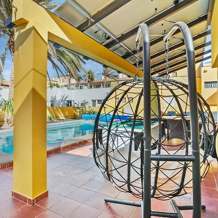 Mariposas Villa