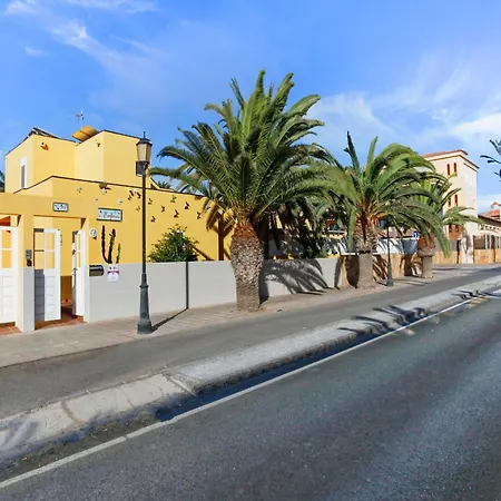 Mariposas Villa *